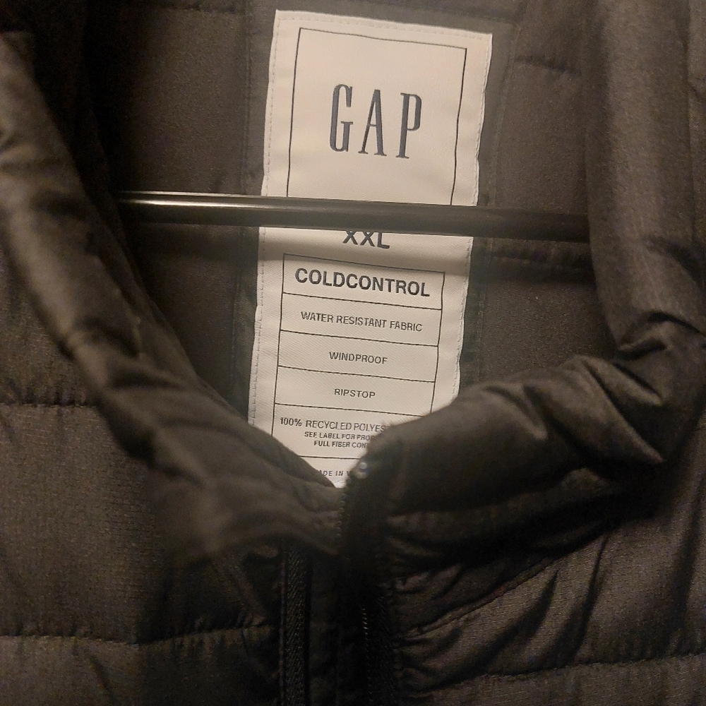 GAP Cold Control Vest